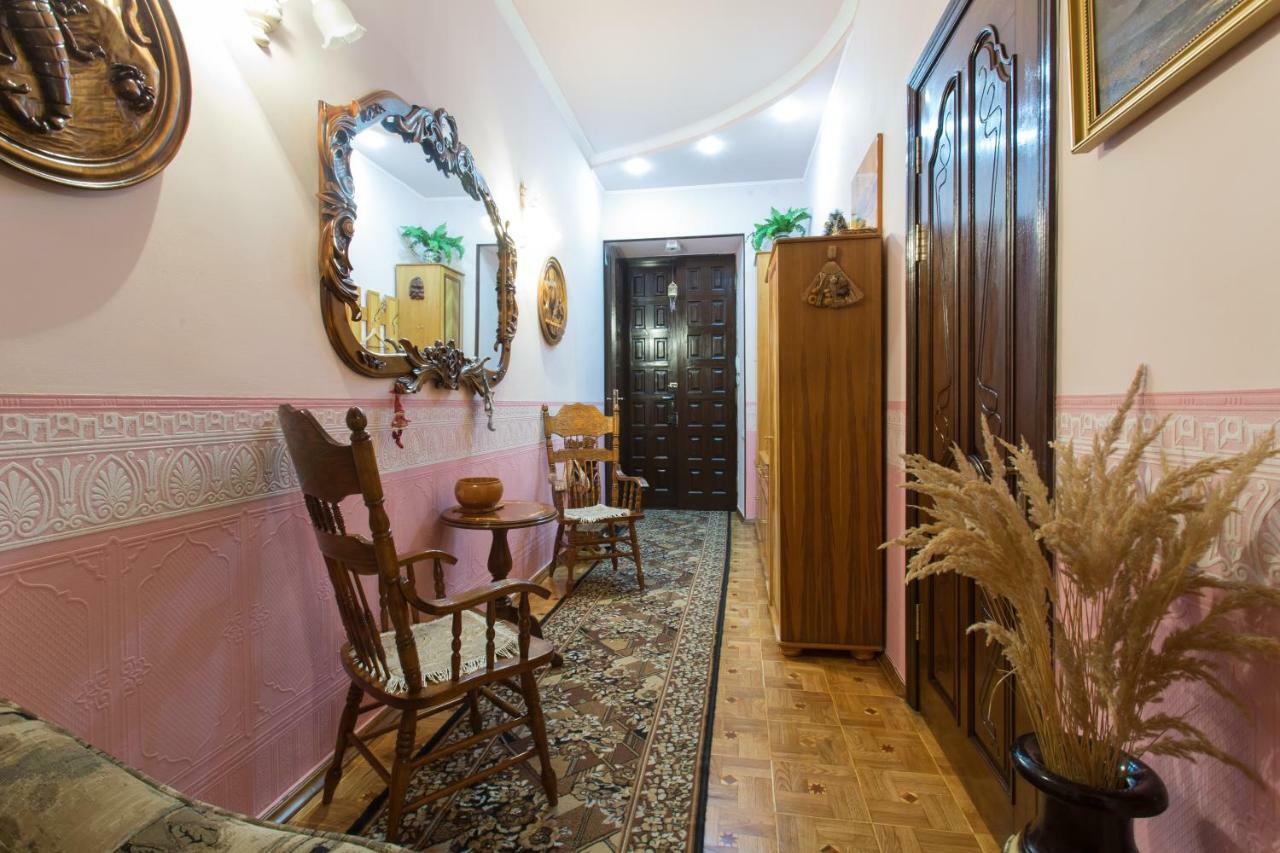 Apartment In The Center Of Κχαρκίβ Εξωτερικό φωτογραφία