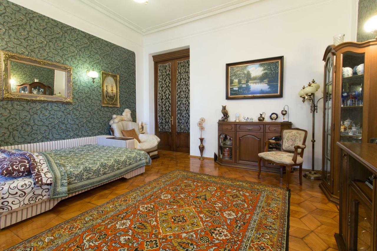 Apartment In The Center Of Κχαρκίβ Εξωτερικό φωτογραφία